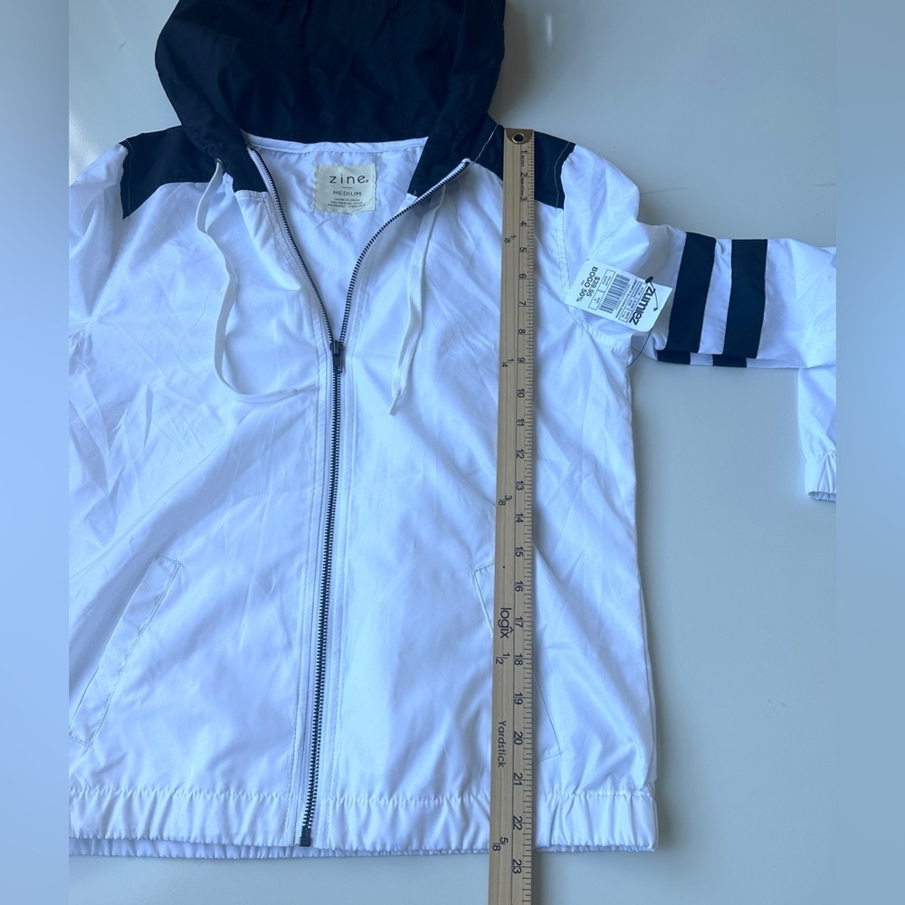 NWT Zine Zumiez White Black Semi Sheer Hooded Windbreaker Skater Jacket Medium - Picture 5 of 9